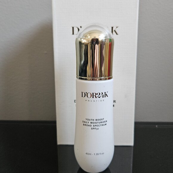 D'OR 24K YOUTH BOOST DAILY MOISTURIZER BROAD SPECTRUM SPF 30- 1.35 fl oz \ 40 ml - Picture 3 of 5